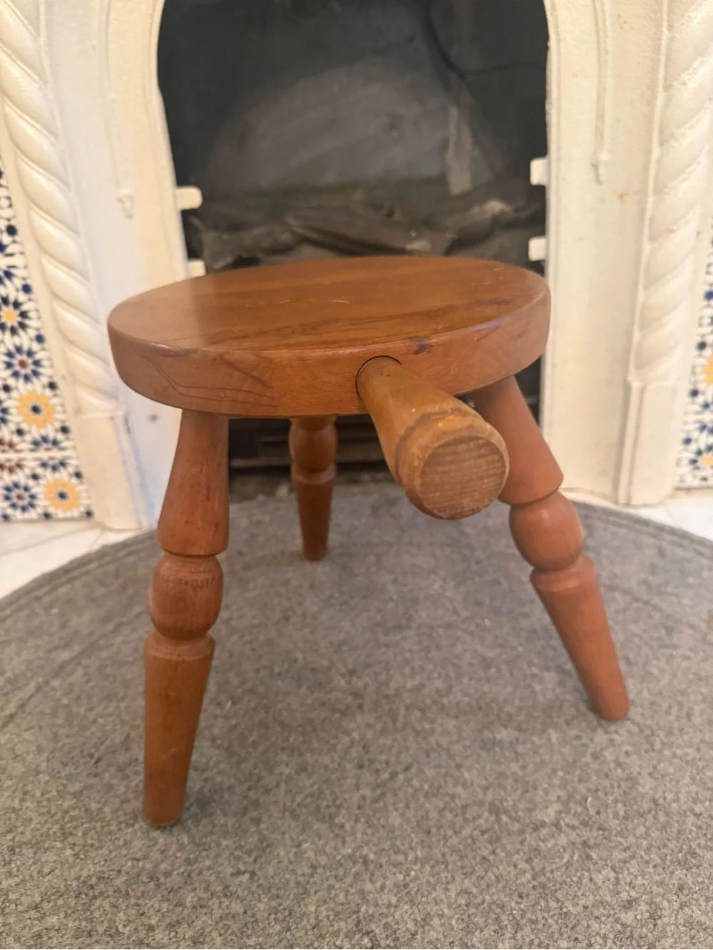 Vtg Authentic Furniture Mid Century Three Legged Solid Maple Milking Stool